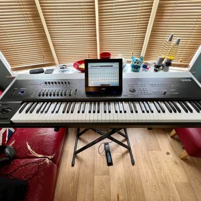 Korg OASYS 88 Keyboard Workstation Black