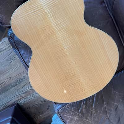 Larrivee J-09 1996 - Spruce Top - Incredible Fire Maple Back and Sides image 7