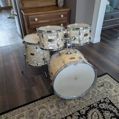 Coronet Deluxe Five Piece Drumkit 1960s image 2