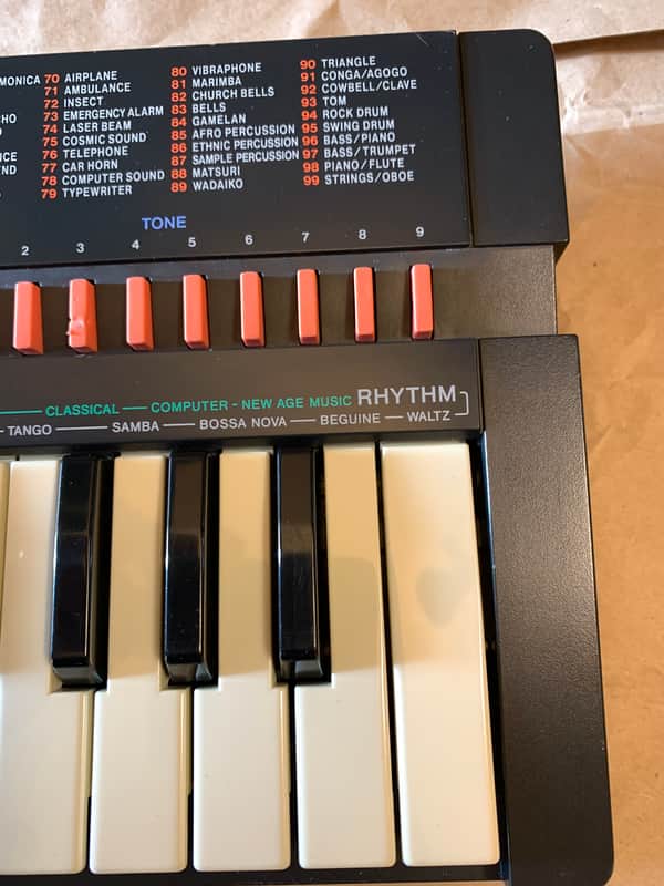 Casio SA-10 Black 32key Keyboard mini Synth with users manual