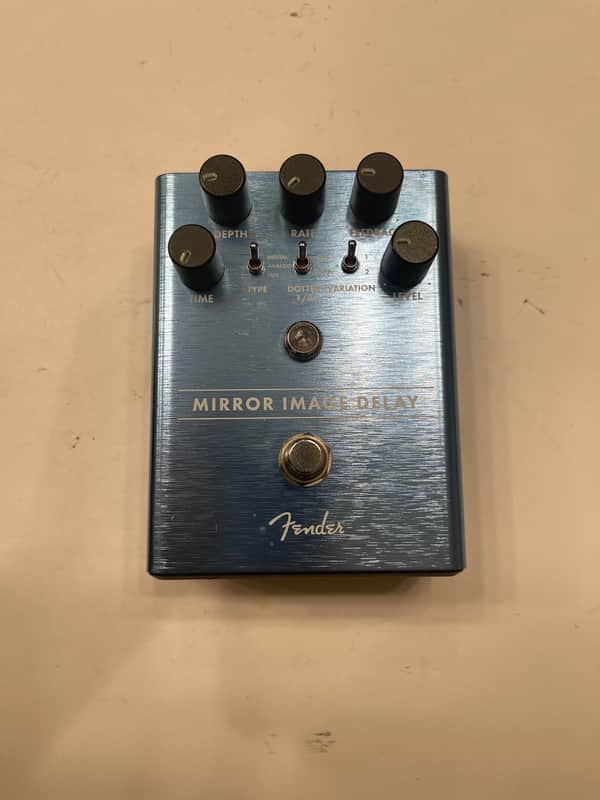 Fender Mirror Image Delay Digital Analog Tape Echo Guitar Effect Pedal image 1