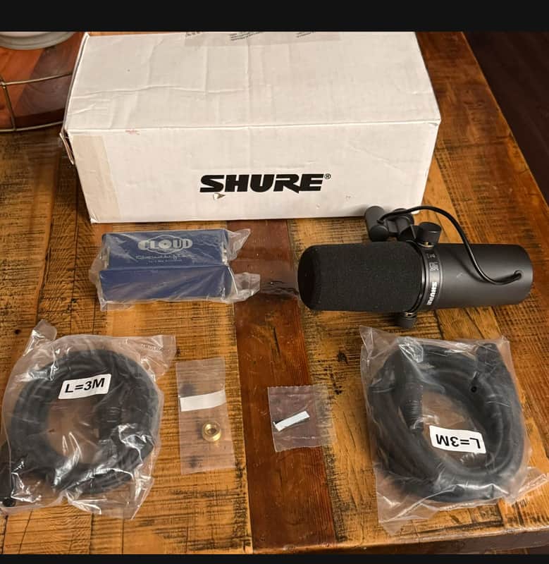 Shure sm7b with cloudlifter mic stand xlr cables interface Focusrite Scarlette image 1