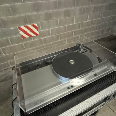 Luxman PD444 Luxman PD444 Direct Drive Turntable (220V) + SME 3009 Tonearm + Grado F-3+ Cartridge & Original Dustcover image 7