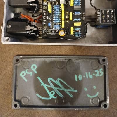 PigStompPedals "Distortion Distortion clone" PedalPCB - Distortor - Gloss Black image 9