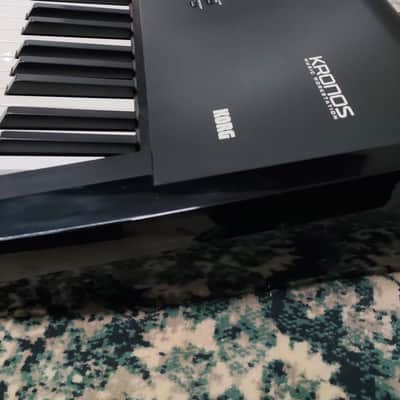 Korg Kronos 73 Synth Workstation with SynthCloud libraries & Carry Bag | 73-Key image 7