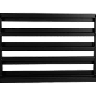 Pedaltrain Classic 3 24 x 16" Pedalboard W/ Soft Case image 3
