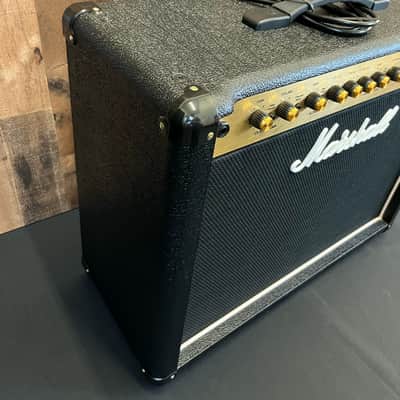 Marshall DSL40C 2-Channel 40-Watt 1x12" Guitar Combo 2012 - 2017 with Cover image 8