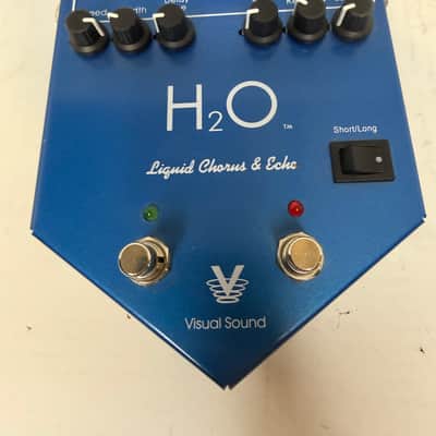 With box and feet Visual Sound H2O V1 2000s - Blue image 2