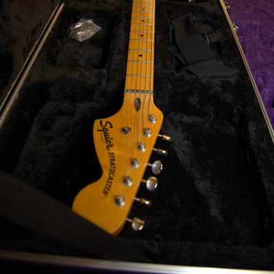 Squier Classic Vibe '70s Stratocaster with Laurel Fretboard 2019 - Present - Black image 3
