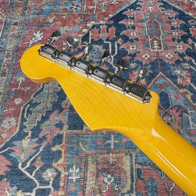 Fender Japan Exclusive Classic 60's Stratocaster Ocean Turquiose Metallic w/Tags - 2016 image 18