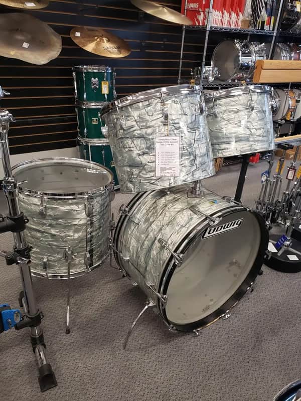 Ludwig Blue Olive Badge Sky Blue Pearl 4 Piece Shell Kit image 1