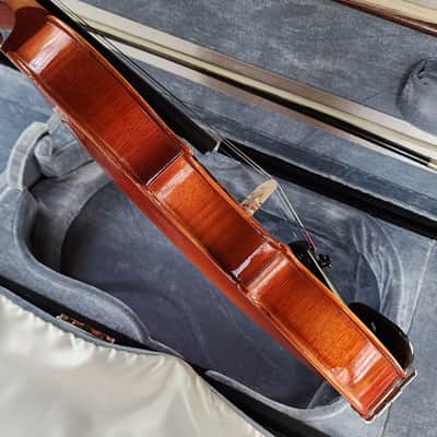 Karl Hofner Violin Model 7- 4/4 Full size, Concord case, D'addario tuner, Kun chin rest, K.Holtz. FG bow image 16