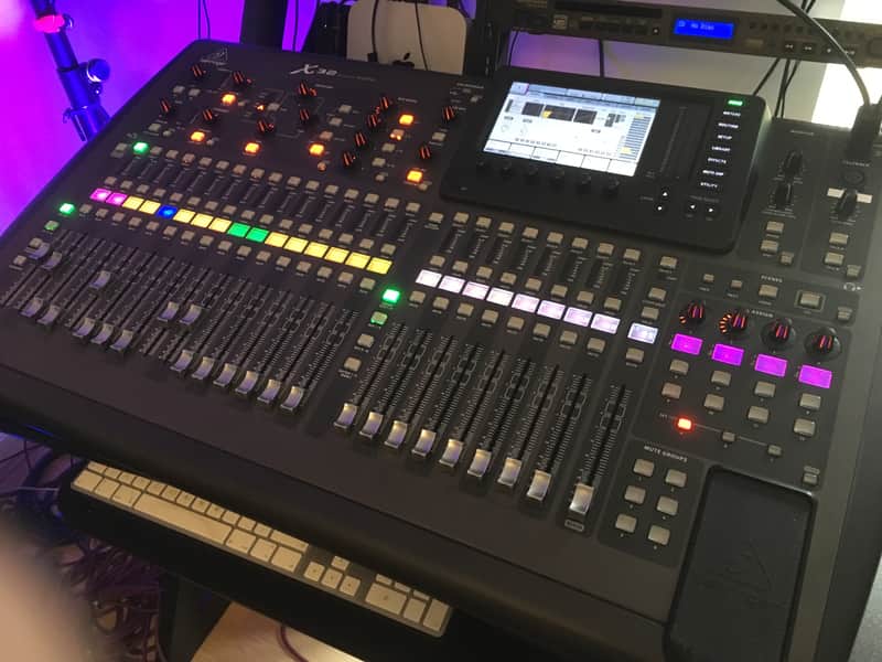 Behringer X32 and flight case - Plus - 2 x S16 digital snake stage boxes and flight case image 1
