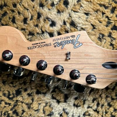 Fender Fender Standard Stratocaster MIM Electric Guitar Black 2008 - 2022 - Black image 8
