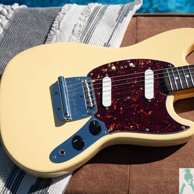 199's Fender MG-69 Mustang Reissue - w Vintage 60's Tone Cap & CTS Pots! - Crafted in Japan - Pro Set Up w Perfect Frets/Action/Intonation! - Tons of Mojo image 7