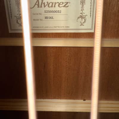Alvarez RD26L Regent Series Dreadnought 2010s - Natural image 2