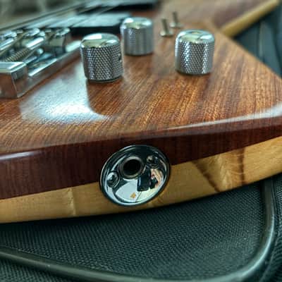 Luthier Made Explorer Style 2019 - Hand Rubbed Oil image 5
