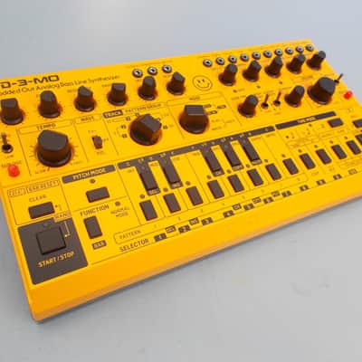 Behringer TD-3MO 2022 - Yellow near mint image 2