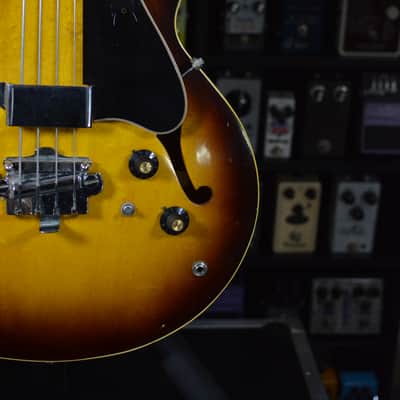 Gibson EB-2 1967 - Sunburst image 10