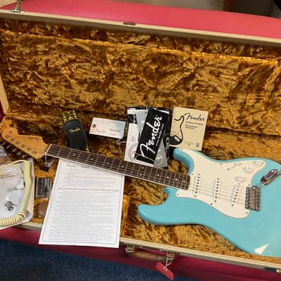 Fender Eric Johnson signature Stratocaster 2008 - Tropical Turquoise image 8