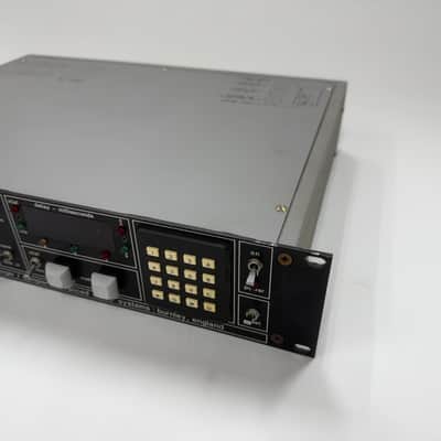 AMS Model S-DMX Computer Controlled Stereo Digital Delay, serviced image 3
