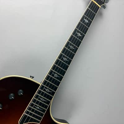 Taylor Triple Pickup T5c - Spruce Top Deluxe 2 single coils, and a Transducer.... Original Hardshell case image 3
