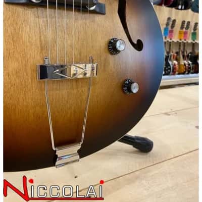GODIN 5th Avenue Kingpin P90 Vintage Burst image 11