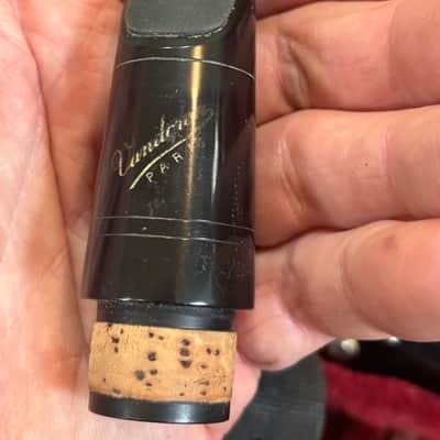 Buffet Crampon e-11 clarinet image 6