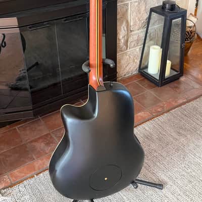 Ovation Adamas 1597 - Unidirectional Smooth Top Graphite/Birch image 7
