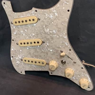 Rock'n R Guitars Loaded SSS for Strat Pickguard W/GM Alnico 5 62z's & Mods 2026 - Aged Pearl image 1