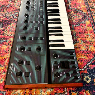 Behringer UB-Xa 16-Voice 61-Key Synthesizer 2023 - Present - Blue with Wood Sides image 5