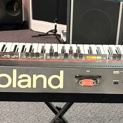 Roland Juno-60 61-Key Polyphonic Synthesizer 1982 - 1984 - Black image 2