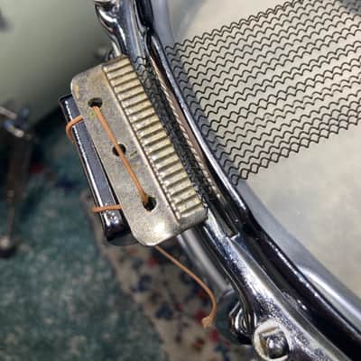 Slingerland - 1960s 6.5x14" Chrome over Brass Radio King – No. 142,  Niles Badge image 17