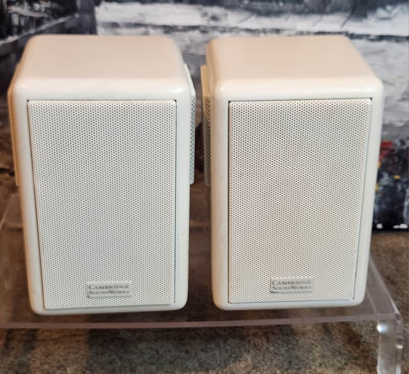 Cambridge Soundworks Cambridge SoundWorks "The Surround dipolar/bipolar speakers 90s  - White image 1
