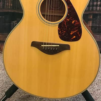 Yamaha FJX720SC Medium Jumbo Acoustic Guitar - Natural w/Case image 1