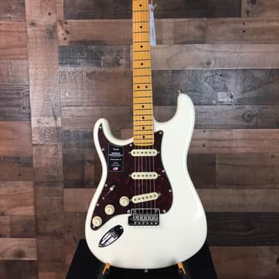 Fender American Professional II Stratocaster, LEFT HANDED, Olympic White, Hard Case, Free Ship, 606 image 3