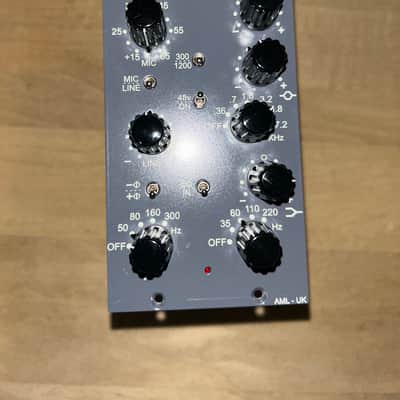 AML ez1073-500 Preamp & EQ image 2