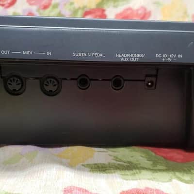 Yamaha PSR-410 Mid- 90's - Black image 6