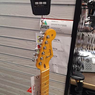 Fender American Ultra Luxe Vintage '50s Stratocaster 2025 - Present - White Blonde weighs 7.4 pounds image 16