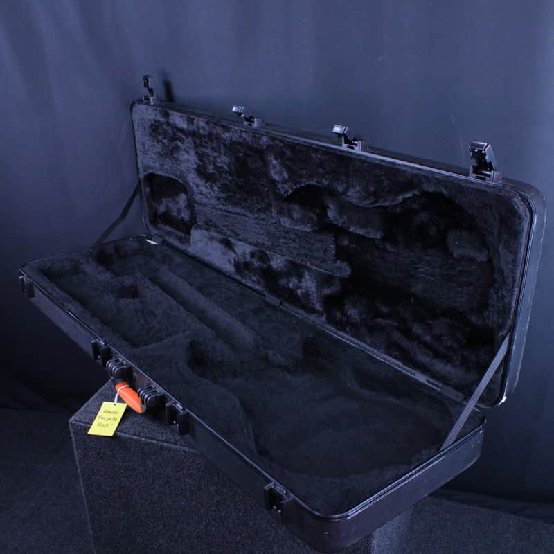 Fender 099-6162-306 Deluxe Molded Bass Case AS-IS - Black image 1