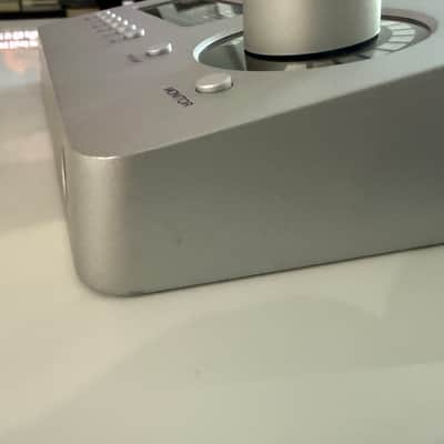 Universal Audio Apollo Solo Heritage Edition Thunderbolt 3 Audio Interface 2020 - Present - Silver Bild 8