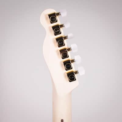 Fender James Burton Telecaster Red Paisley Flames Maple Fingerboard (US22184062) image 7