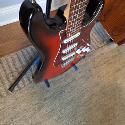 Squier Standard Series Stratocaster- Antique Burst image 3