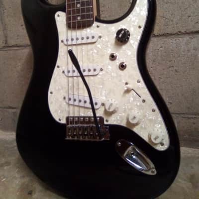 Squier Stratocaster - Modded 3 Outputs image 5