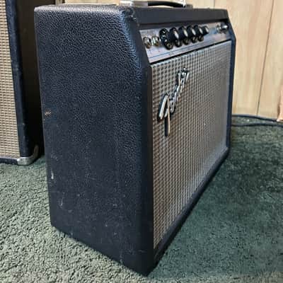 Fender Vibro Champ Guitar Amplifier (Pre-Owned) image 3