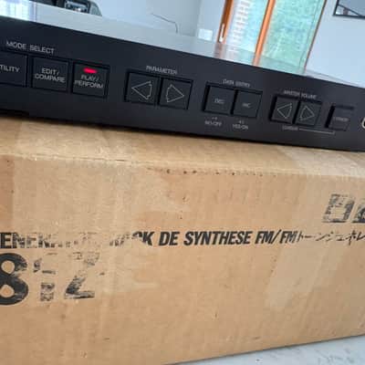 Yamaha TX81Z Rackmount FM Tone Generator 1987 - 1988 - Black image 5