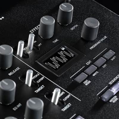 Korg Minilogue XDM Desktop Analog Synthesizer image 10