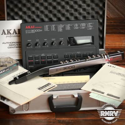 Akai EWI3000 w/ EWI3000m Analog Monophoinc Wind Synthesizer & Controller