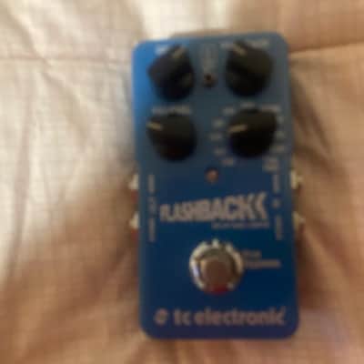TC Electronic Flashback Delay & Looper 2014 - 2017 - Blue image 1