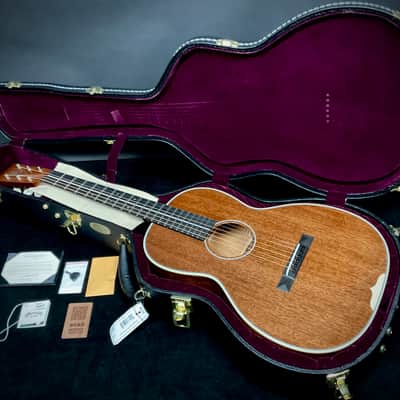 Martin Custom Shop 00 12-Fret Style 3 All Mahogany image 8